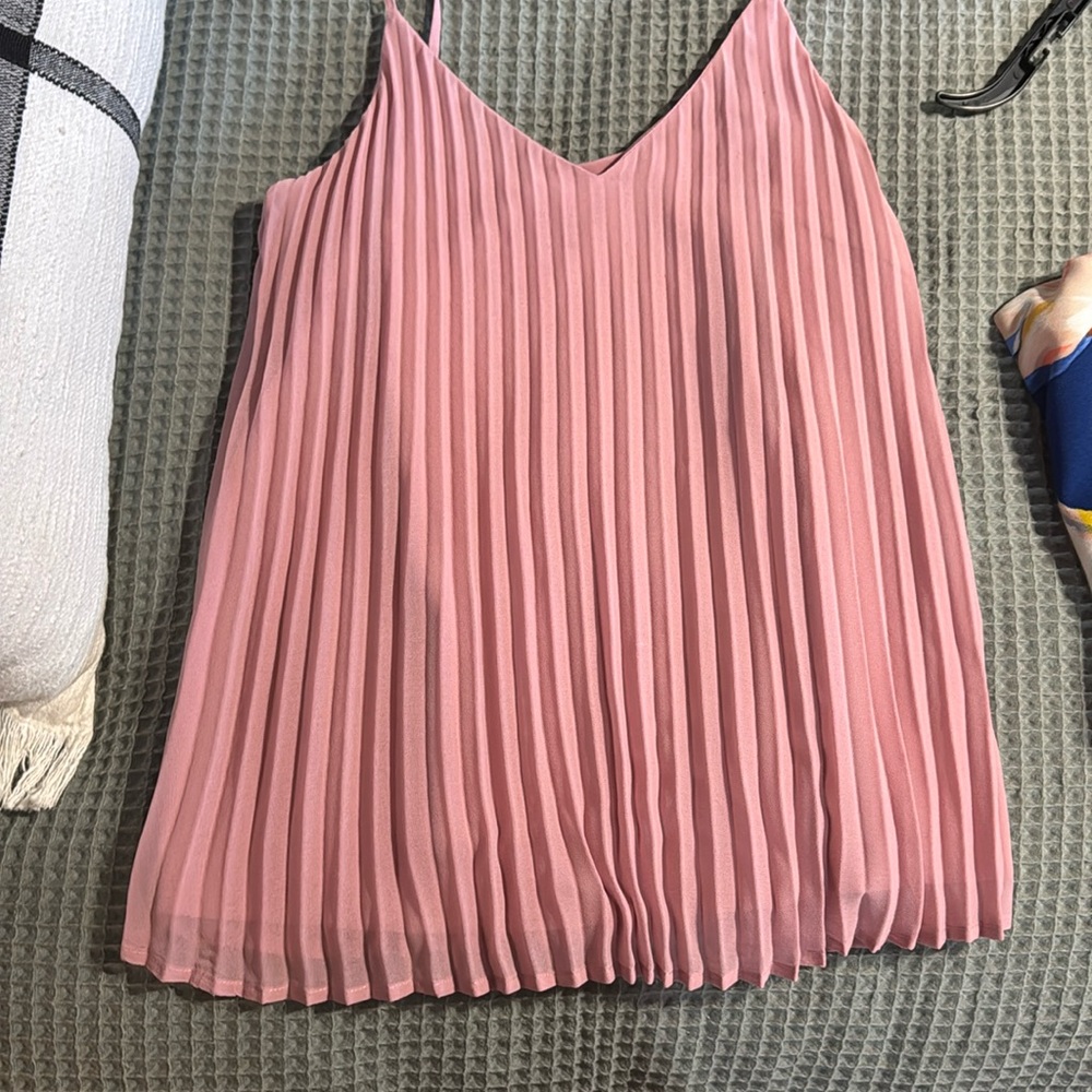A New Day pink pleated tank
